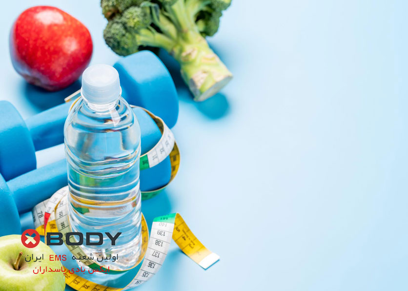 رژیم آب درمانی 40 روزه به عنوان روش موثر تغذیه‌ای میتواند بر اساس مصرف آب و میوه‌ها و سبزیجات تازه تدوین شود که به شما اجازه می‌دهد تا مقدار زیادی از کالری‌های خود را از طریق میوه‌ها و سبزیجات مصرف کنید.